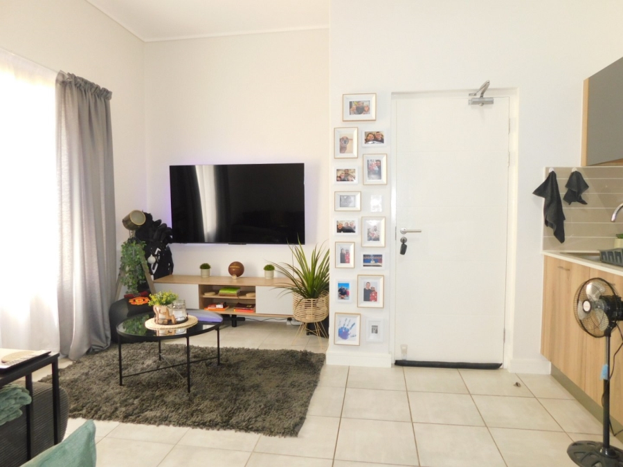 1 Bedroom Property for Sale in Firlands Western Cape